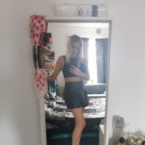 Shira Escort in Gravesend