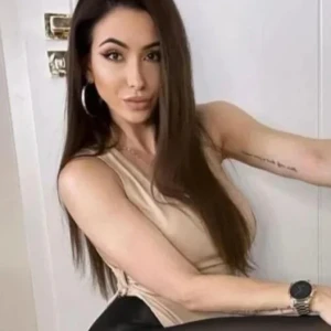 CARLA Escort in Cwmbran