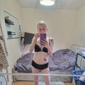 German bLonde Escort in Bracknell