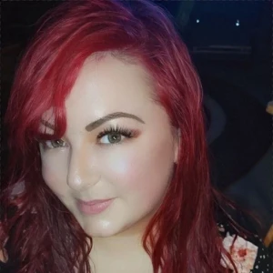 Hanna Escort in Knoxville