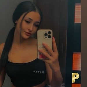 Kandy Kaine Escort in Chesterfield