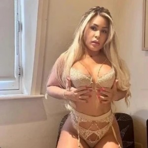 Lynn Escort in Skegness