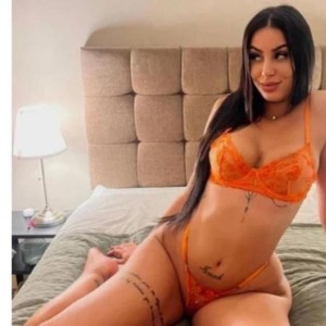 Abrienda Escort in Dunstable