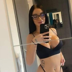 Amy Escort in Bath