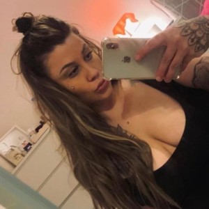 Zara Escort in Hackney