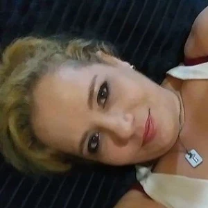 Sarah Escort in Elyria