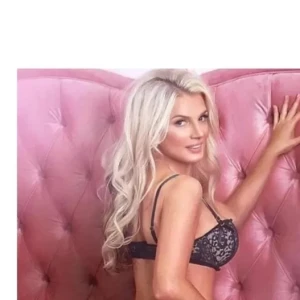 Abigail Escort in Hatfield