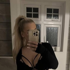 Queenie Escort in Kingston