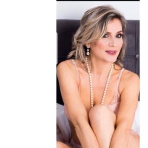 Caroline 45-year-old lady Escort in London