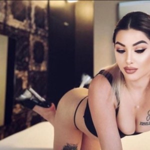 Maya Escort in Oldbury