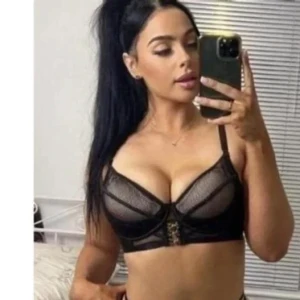 Aylin Escort in Llanelli