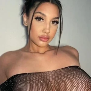 MARIA Escort in Ryde