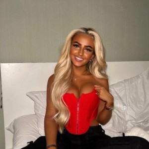 Sarah Escort in Detroit