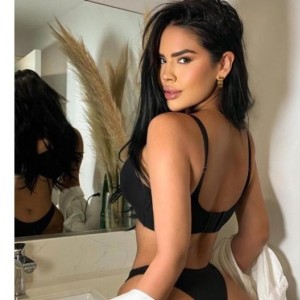 Julia 💥 BRAZILIAN SEXY 🍑 BIG BUM Escort in London