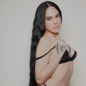 LOLA Escort in Albany