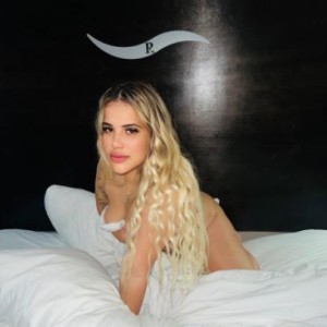 Aslhey Escort in College Station