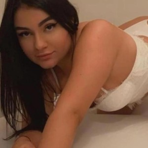 Bety Escort in Bath