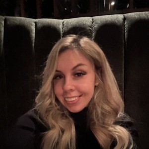 Lilly Lox Escort in Renton