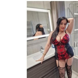 Xx Curvy Hanna Xx Best GFE Xx No rush service Xx Party Girl Escort in London