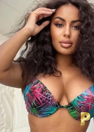 Oldham | Profile Raisa-24-3551646-photo-1