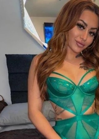 Naomy-22-3560641-photo-0