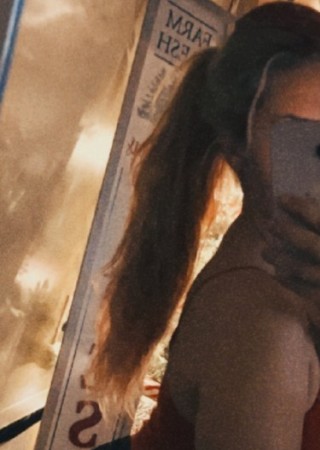 Acton | Profile Tiffany-26-3561812-photo-1