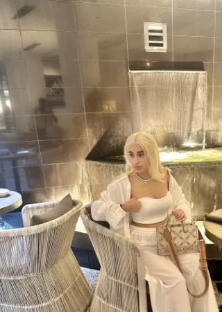 Ashley-21-3561612-photo-5