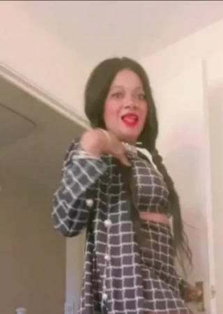 Lexxy-38-3561876-photo-0