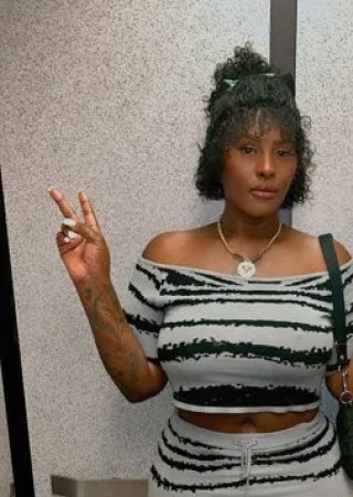 Mahogany James-25-3558437-photo-5