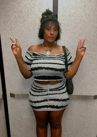 Mahogany James-25-3558437-photo-5