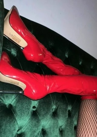 Miss Poison-28-3560676-photo-4