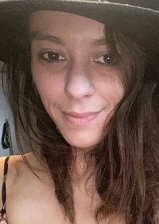 Britt-20-3560744-photo-1