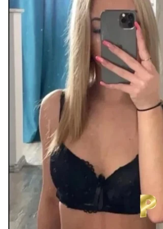 Rowley Regis | Profile REBECCA-23-3559673-photo-1
