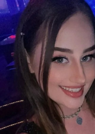 Katt Monroe-26-3559946-photo-3