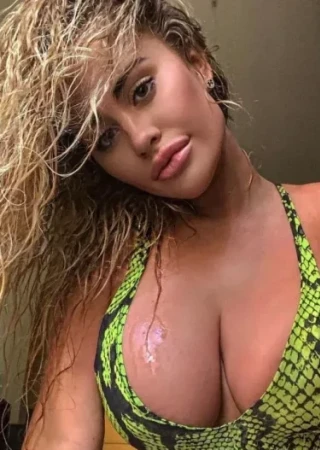 Karla Harrisen-29-3562181-photo-2