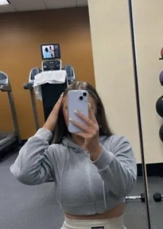 HOTTIE-24-3559841-photo-0