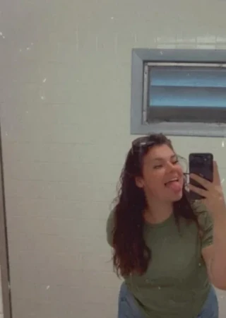 Joy-21-3562083-photo-2