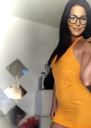 Saskia-40-3561656-photo-6