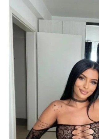 Elysa-25-3561518-photo-1