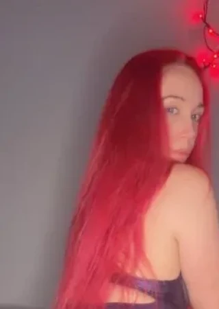 MissRed-30-3561989-photo-0