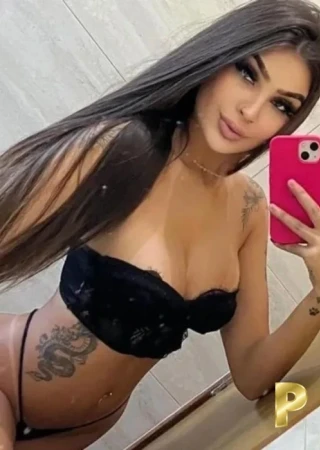 Wickford | Profile Abigail-23-3548694-photo-1