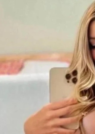 Emma-24-3548917-photo-1