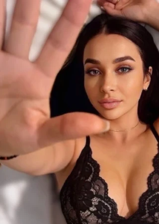 Andrea-27-3561883-photo-1