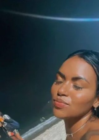 Mia-22-3560237-photo-1