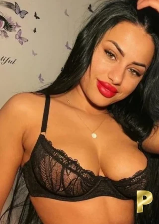 NATALIE-27-3545023-photo-1