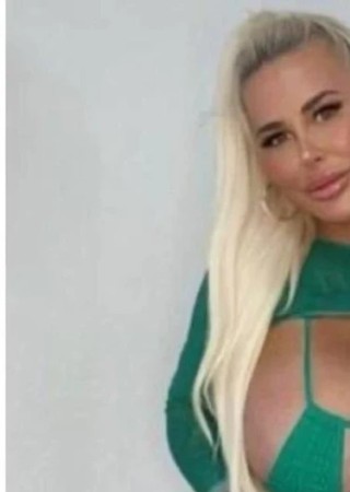 Elizabeth-24-3559361-photo-3