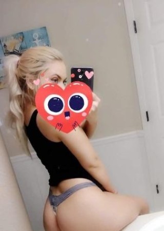 kayla-25-3555776-photo-0