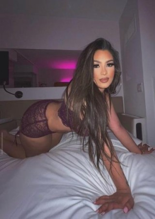 Monica-24-3550548-photo-1