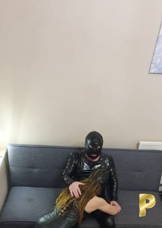 Kinky Couple-32-3547289-photo-4