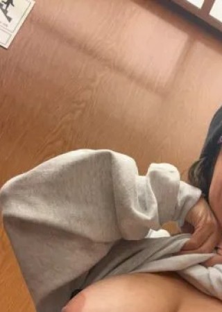 girlie-27-3560189-photo-0